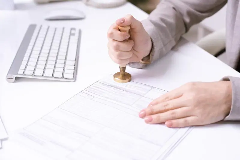Dịch thuật công chứng giấy chứng nhận bảo hiểm